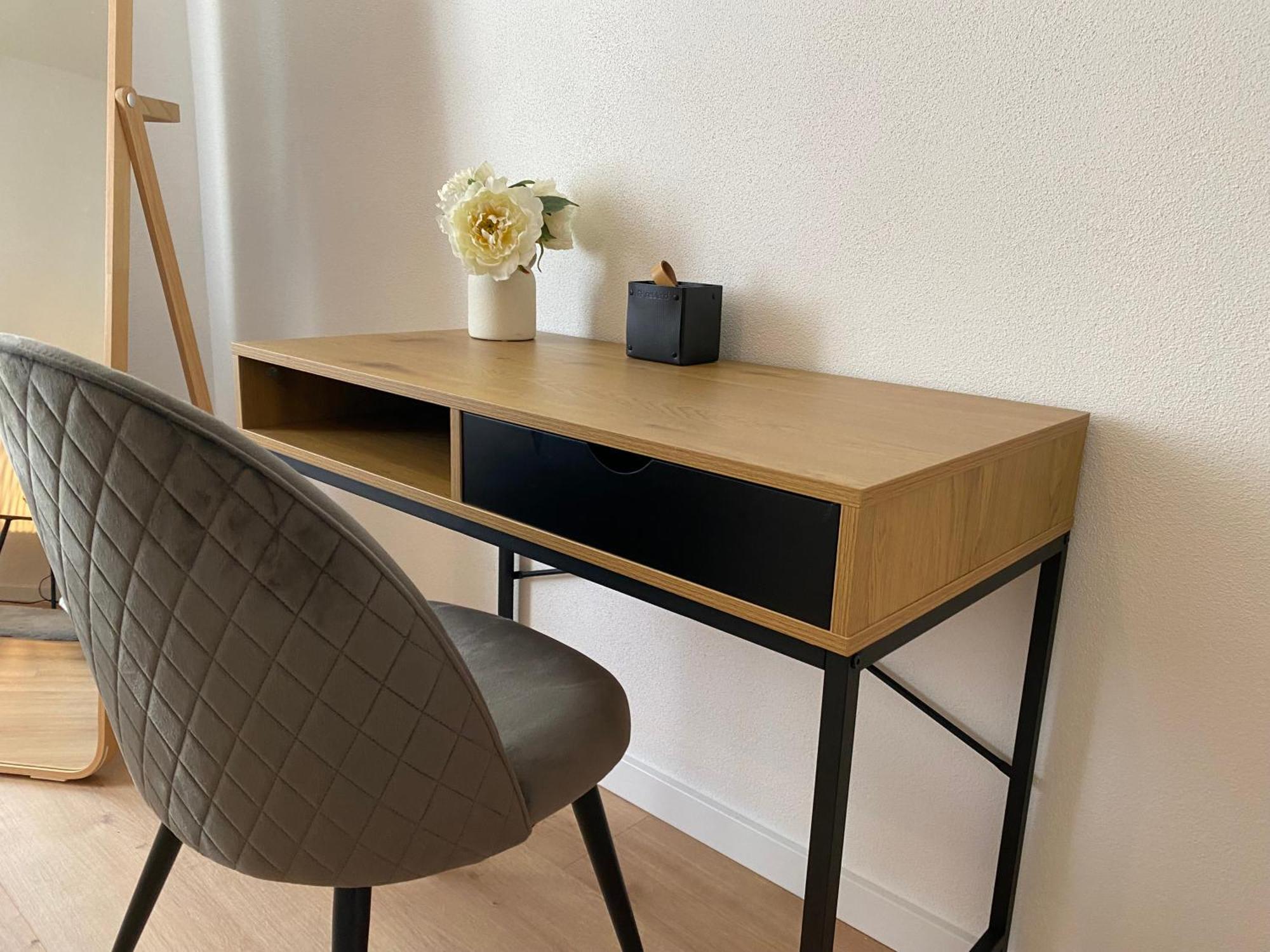 Modern Living Apartment - Naehe Krankenhaus, Altstadt, Bahnhof - 3-Zimmer Amberg Buitenkant foto